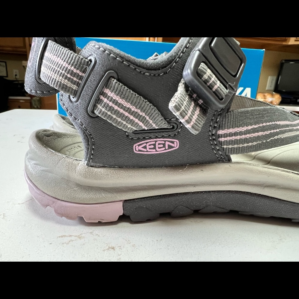 Keen Terradora II Women’s Sandals Gray Toe Post Slingback Trail Shoes Size 7.5